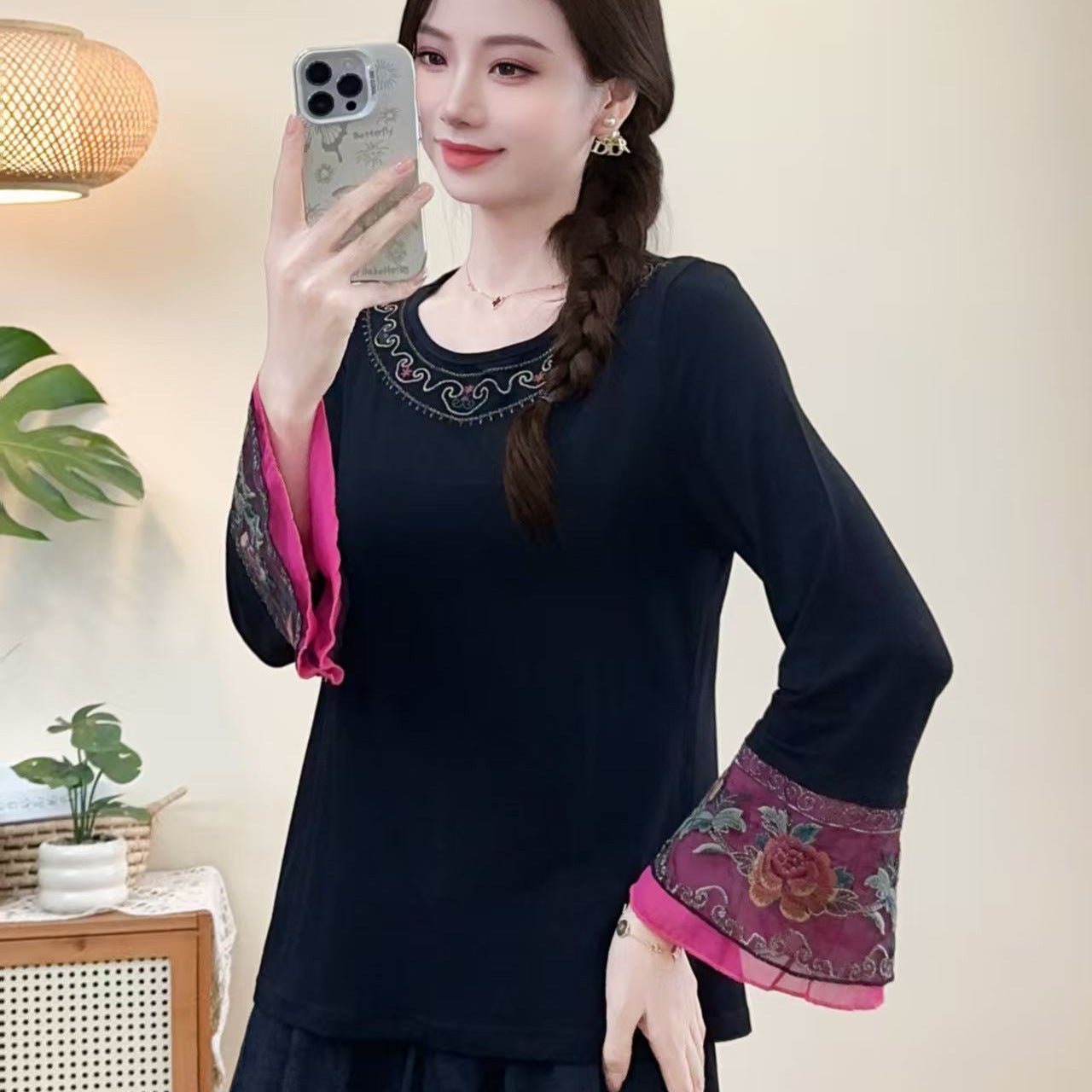 Chinese Style Embroidery Cropped Flare Sleeve Women's Base Shirt