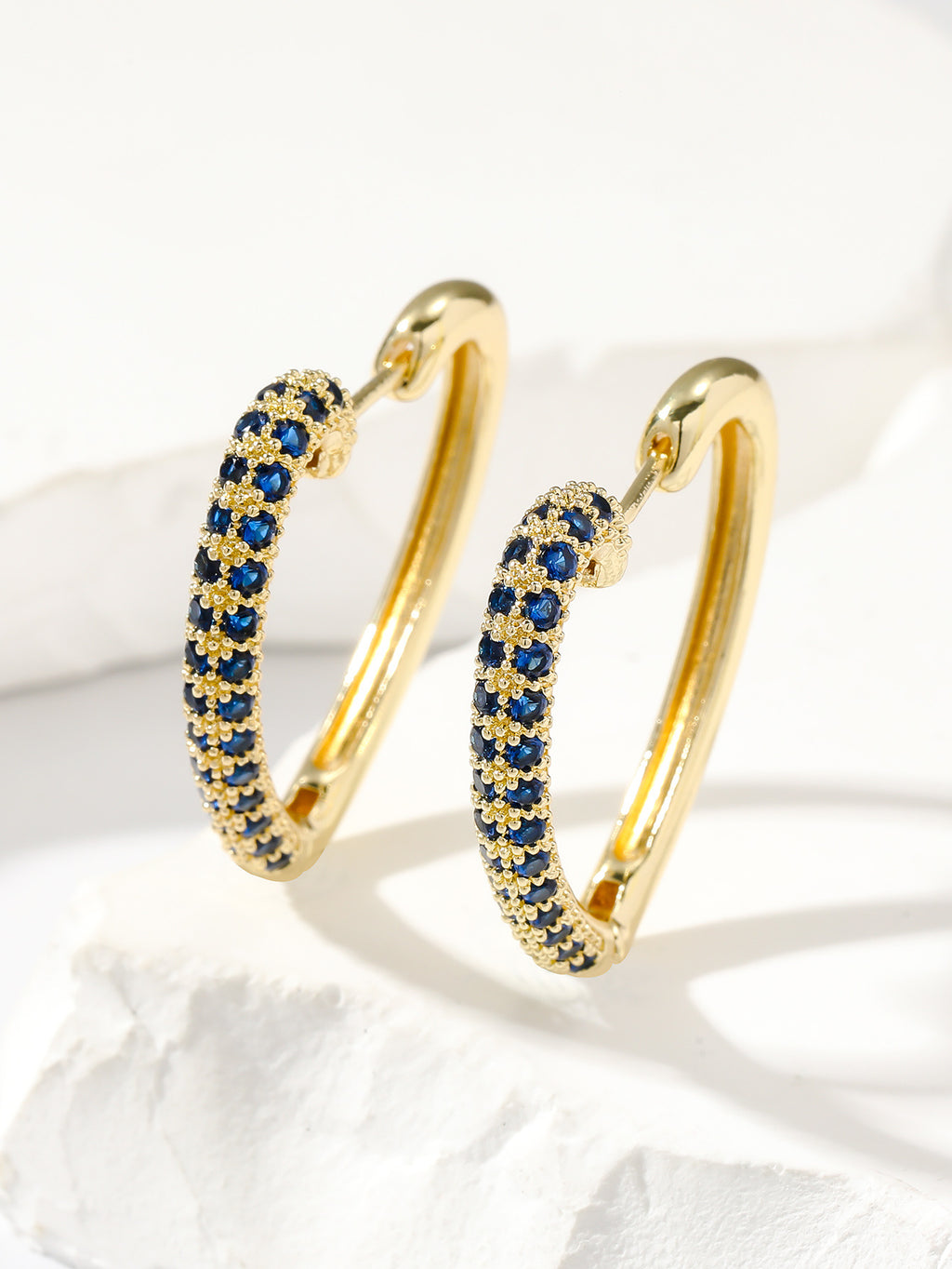 Fashion Retro Gold Love Multi-color Zircon Stud Earrings