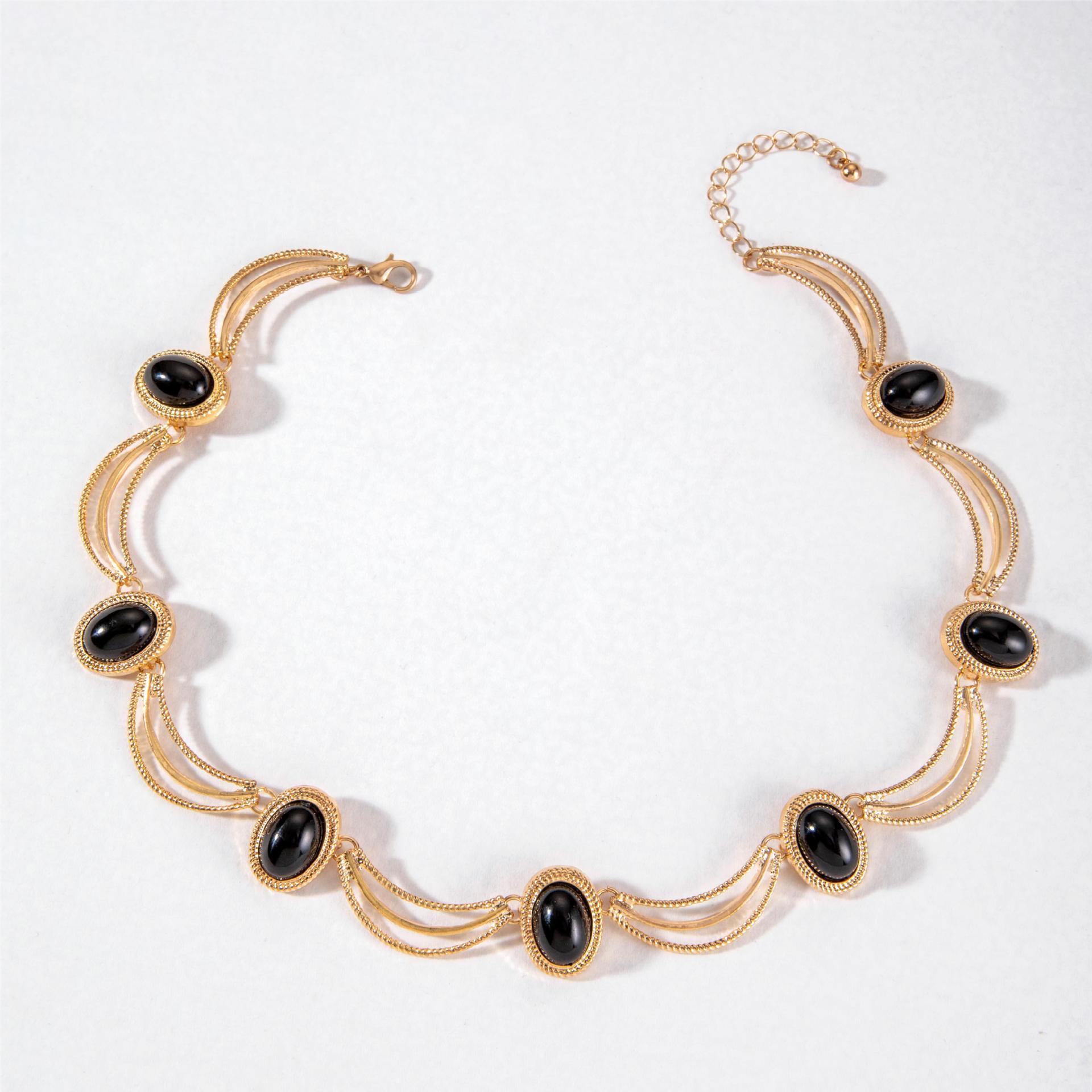 Mid-ancient Oval Geometric Necklace Retro Clavicle Chain Neck Chain Women